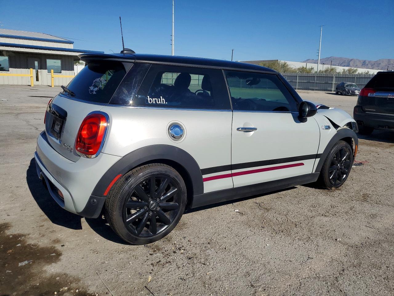 2016 Mini Cooper S - Image 3