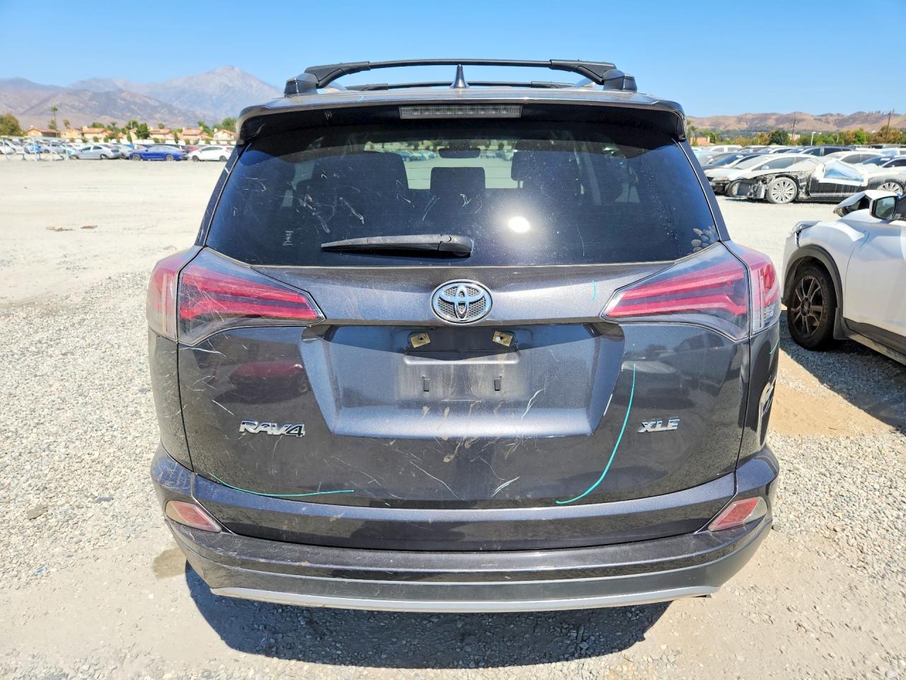 2018 Toyota Rav4 Xle - Фото 6