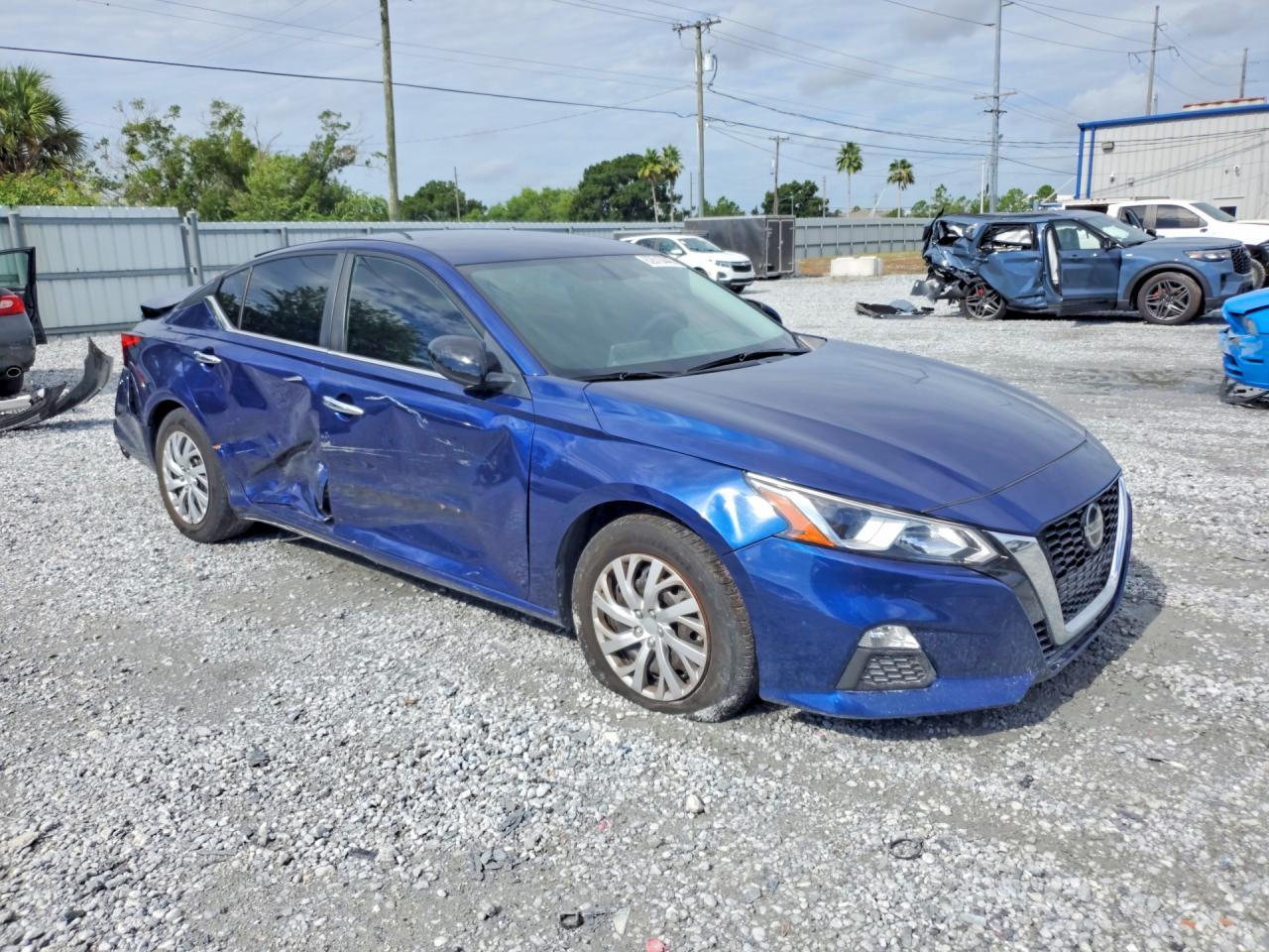 2020 Nissan Altima S - Фото 4