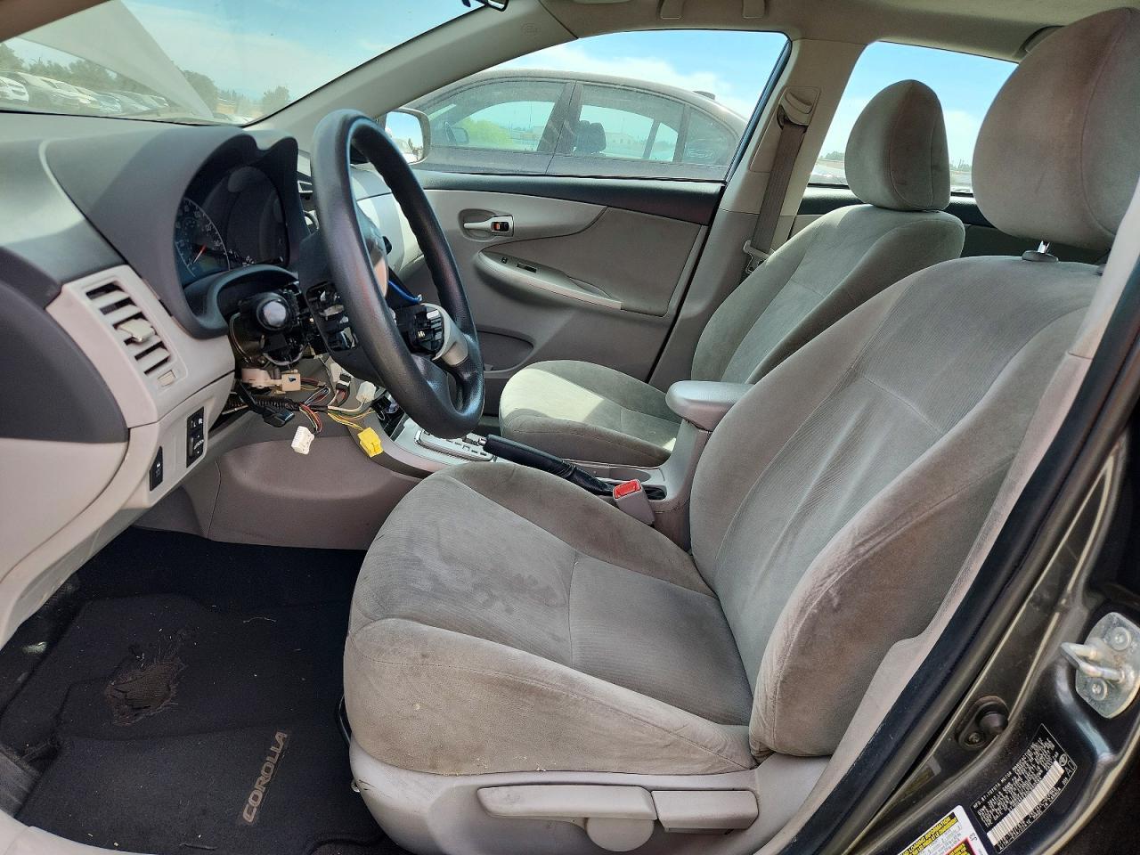 2013 Toyota Corolla Le - Image 7