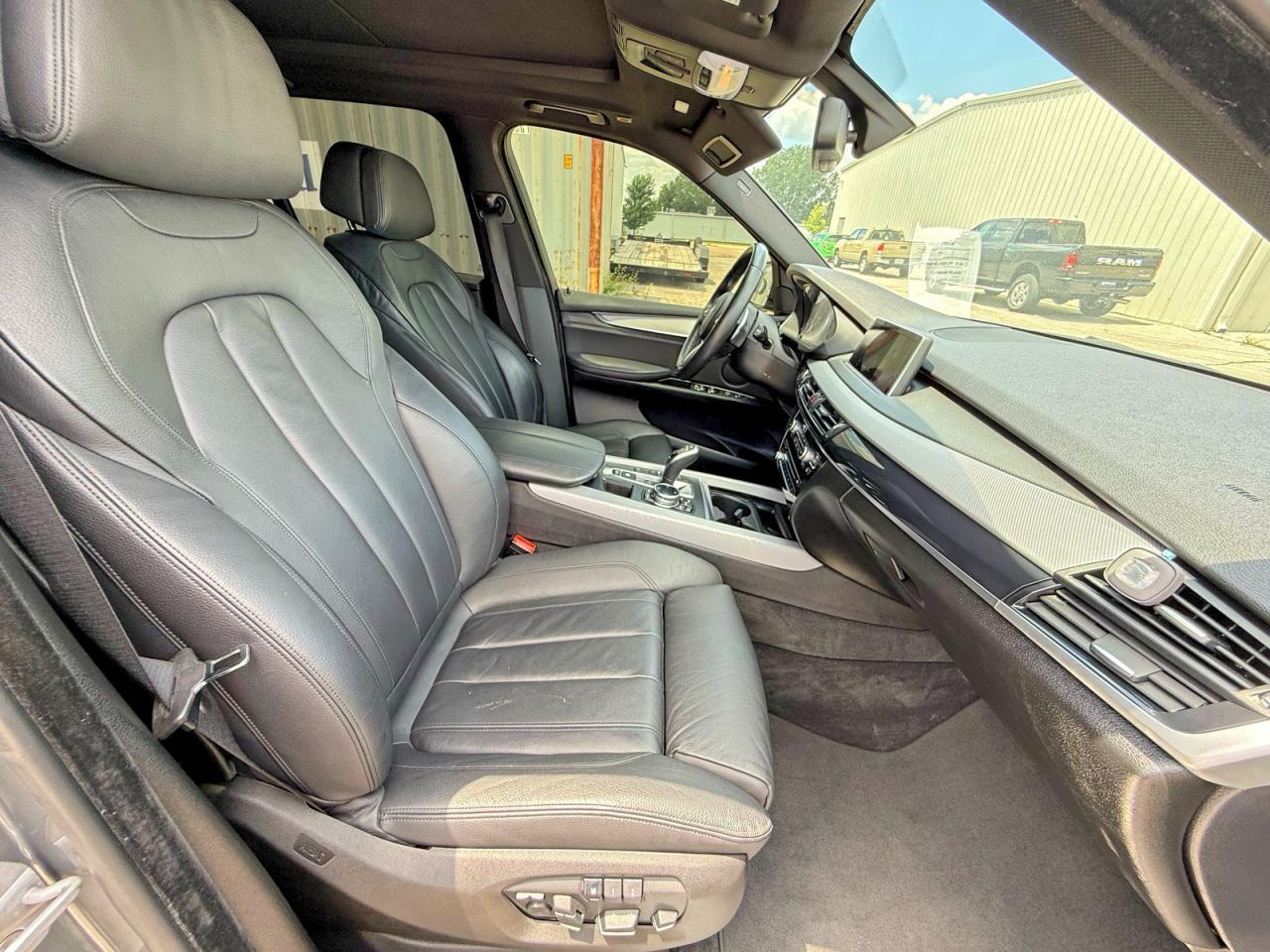2015 BMW X5 xDrive50I - Фото 5