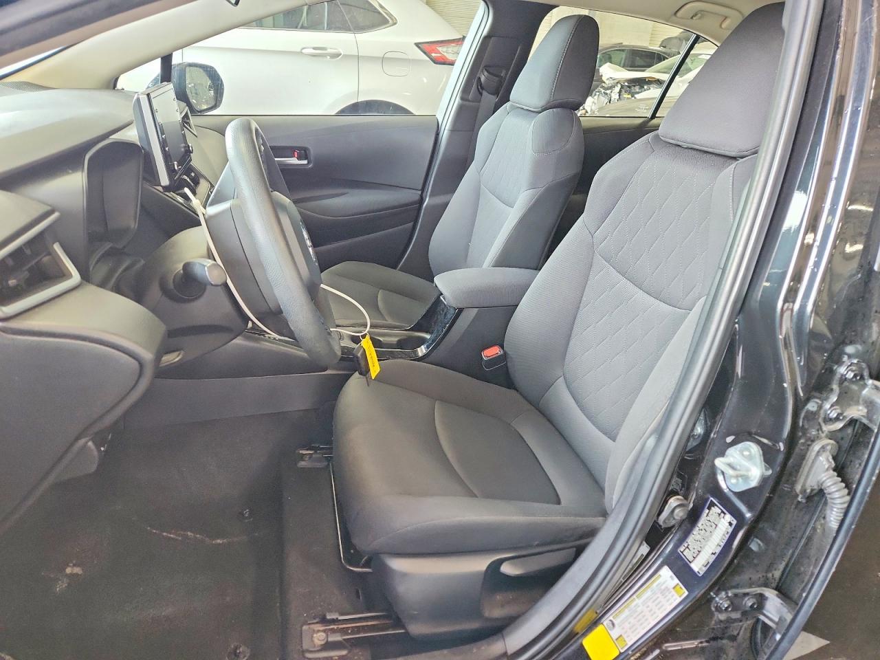 2021 Toyota Corolla Le - Image 7