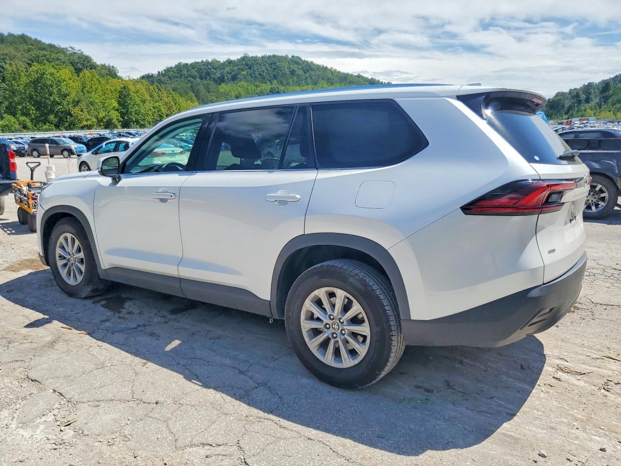 2026 Toyota Grand Highlander Xle - Фото 2
