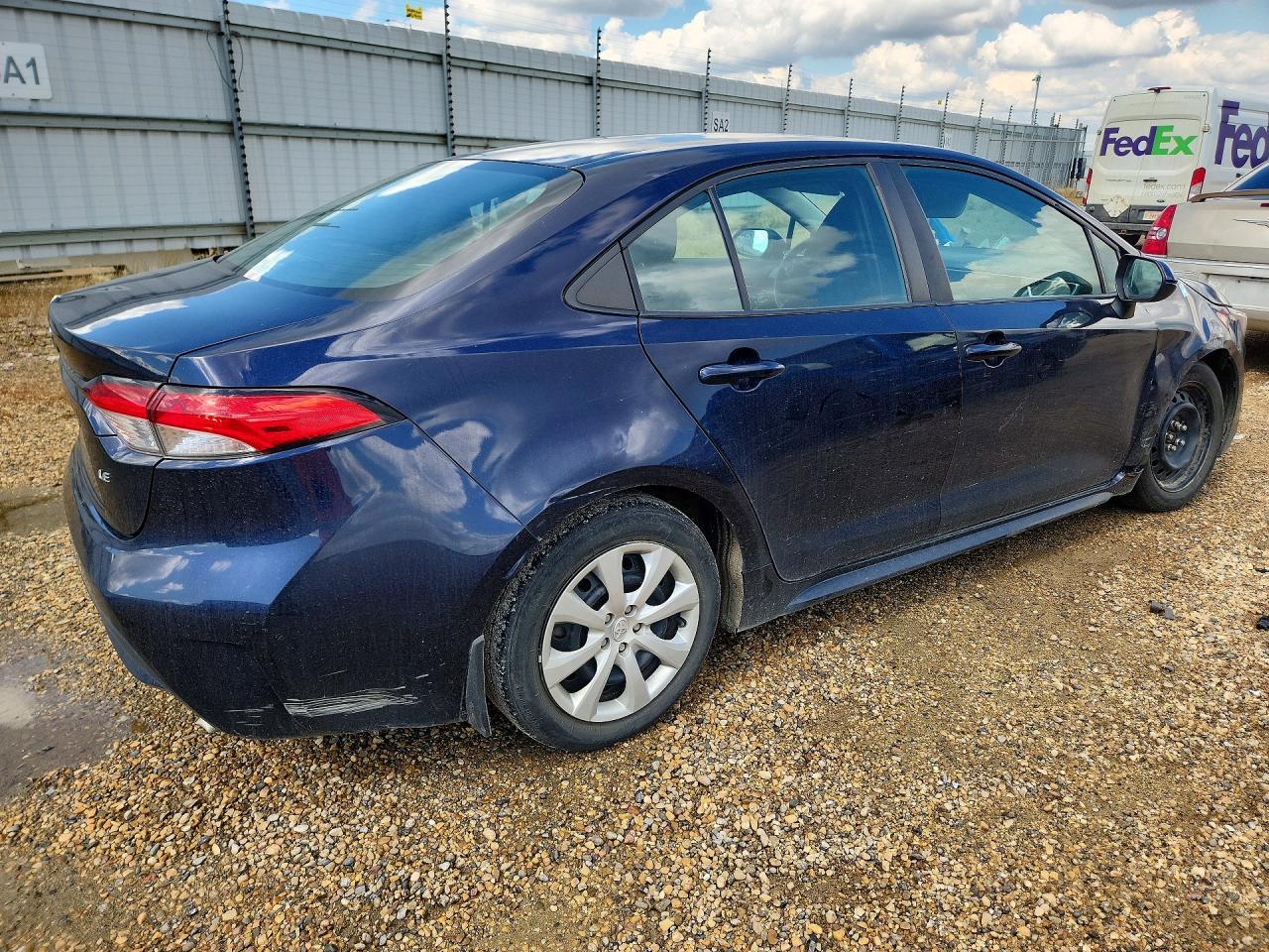 2021 Toyota Corolla Le - Фото 3