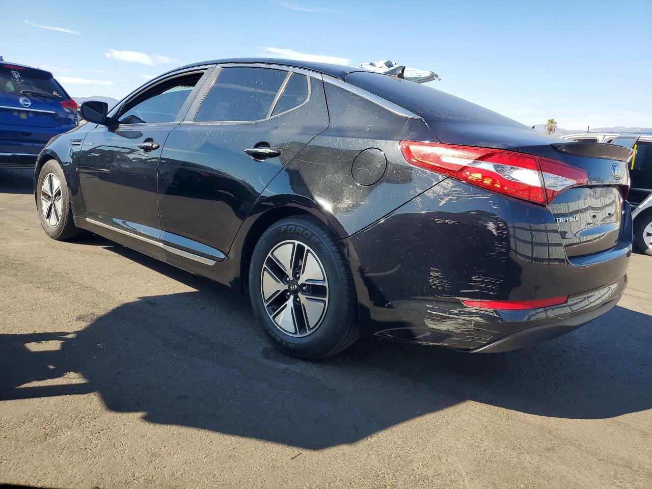 2013 Kia Optima Hybrid - Image 2