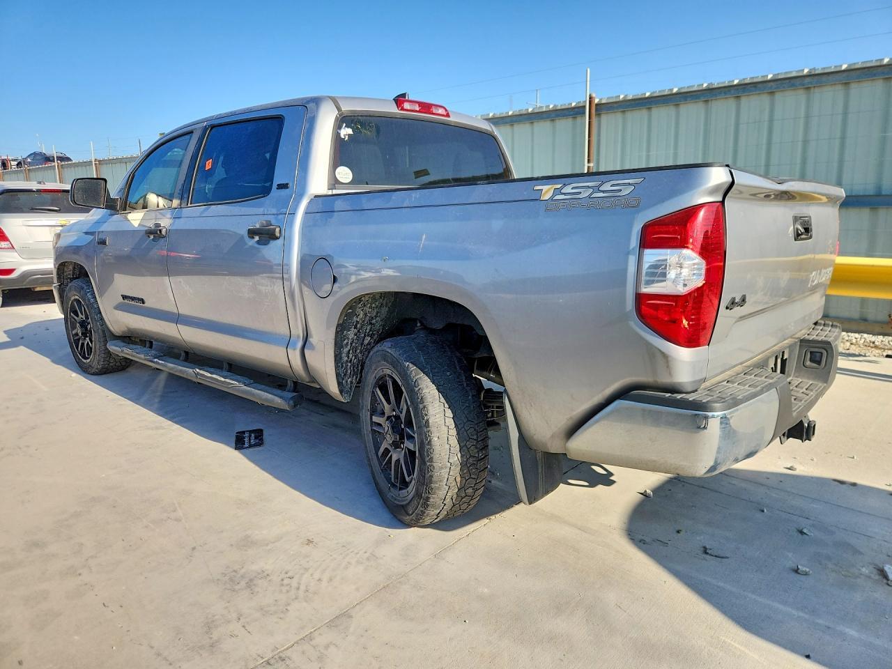 2021 Toyota Tundra Sr5 - Image 2