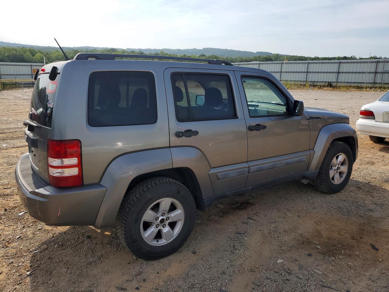 2012 Jeep Liberty Sport - Image 3