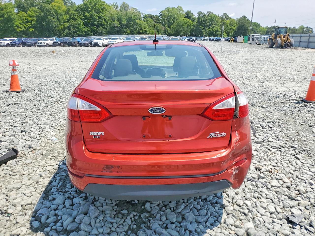 2019 Ford Fiesta Se - Фото 6