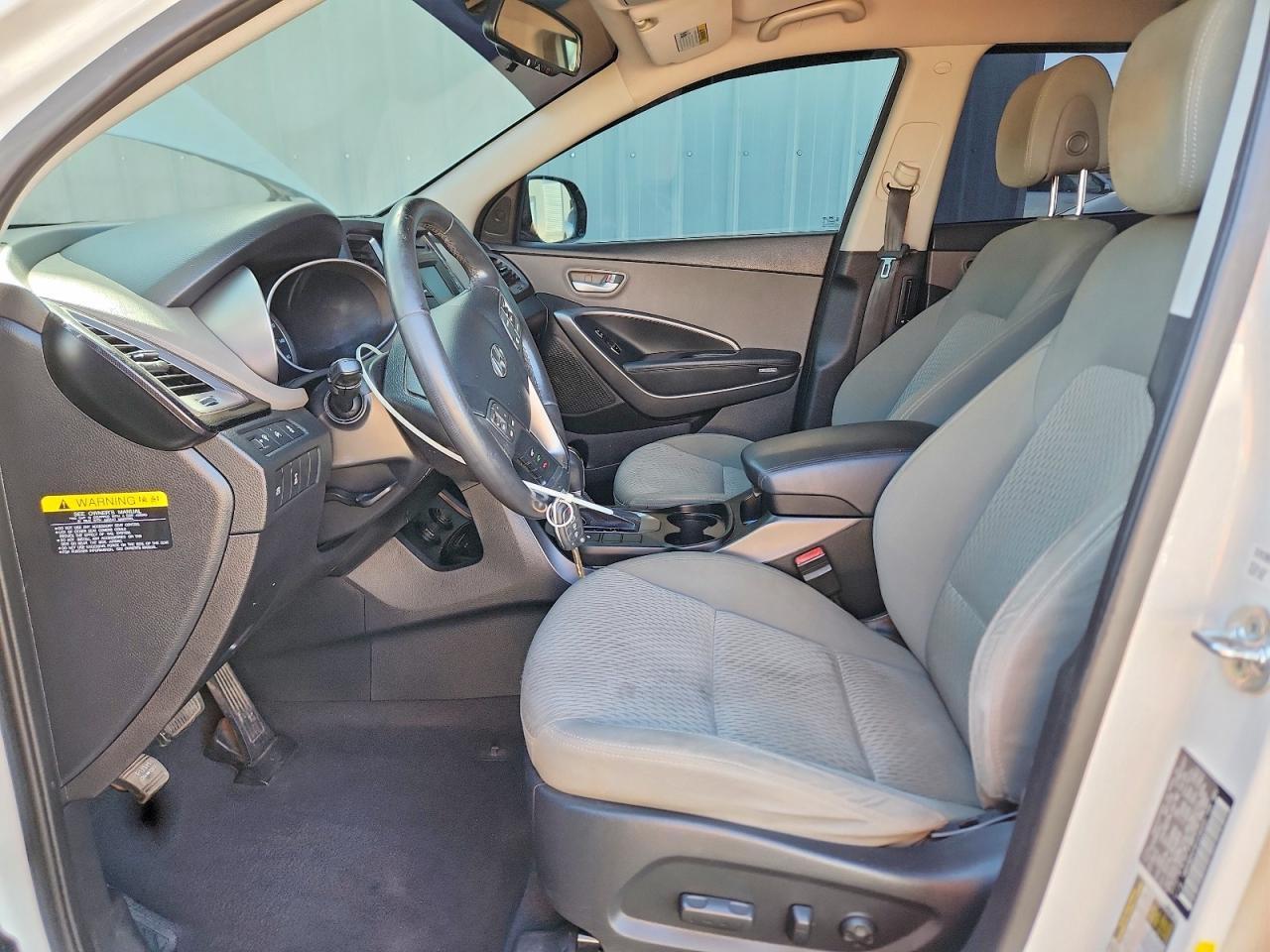 2014 Hyundai Santa Fe - Image 7