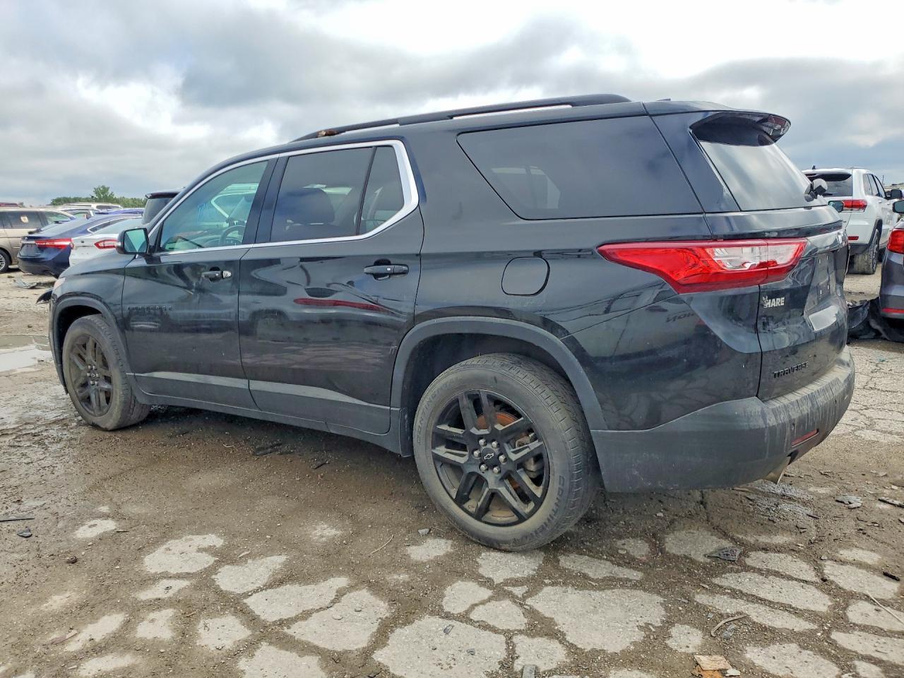 2020 Chevrolet Traverse Lt - Фото 2