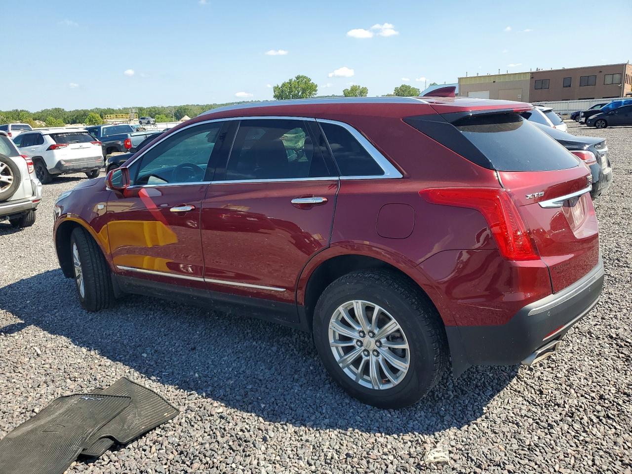 2017 Cadillac Xt5 - Фото 2