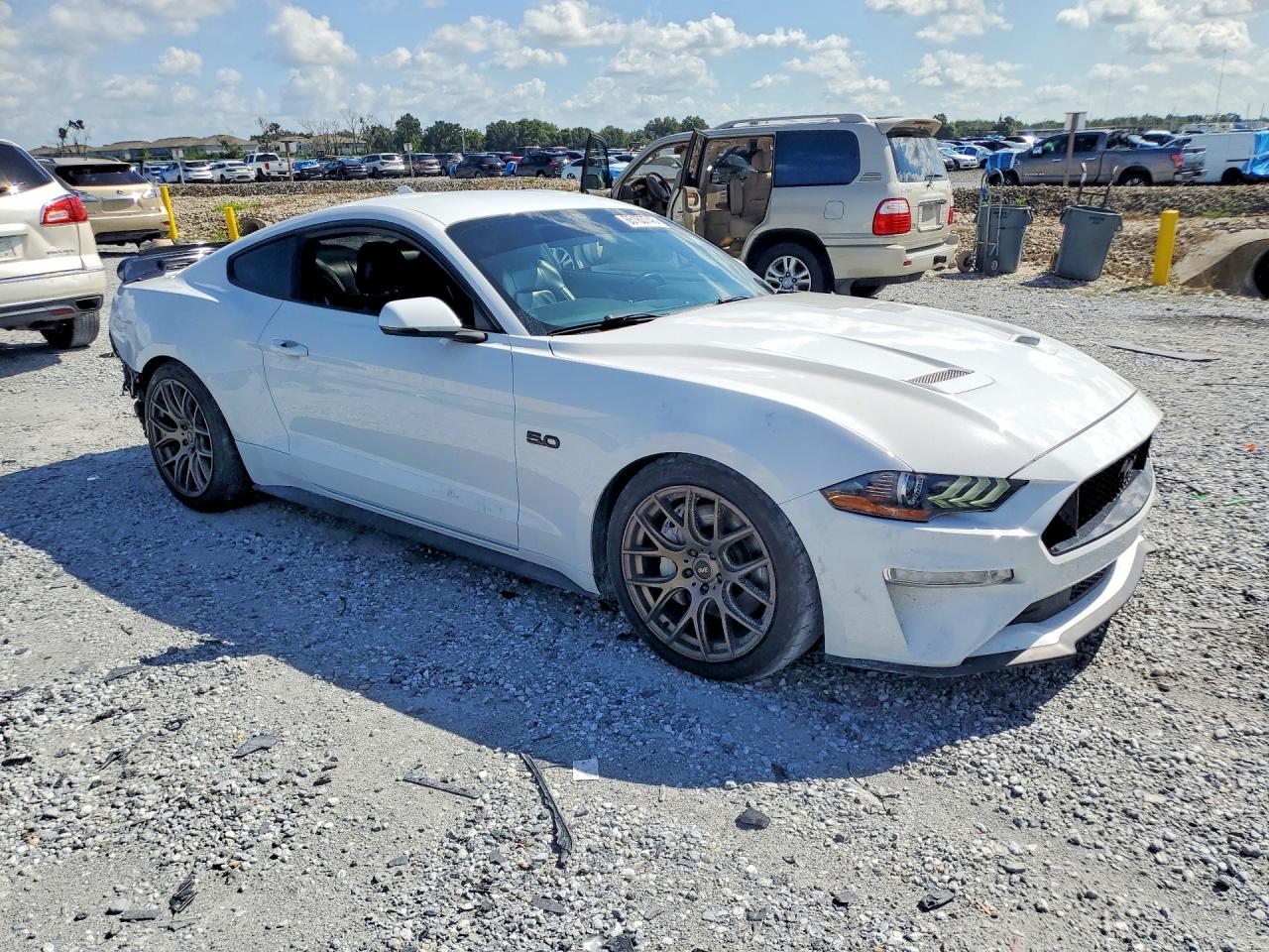 2020 Ford Mustang Gt - Image 4