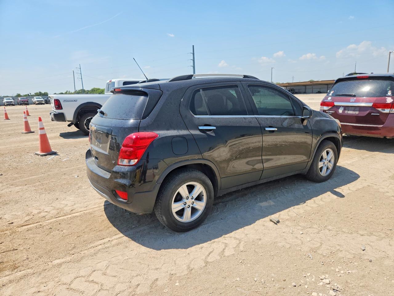 2019 Chevrolet Trax 1Lt - Image 3