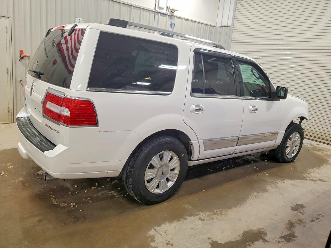 2014 Lincoln Navigator - Фото 3