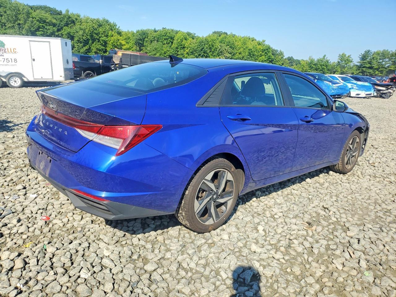 2023 Hyundai Elantra Sel - Фото 3