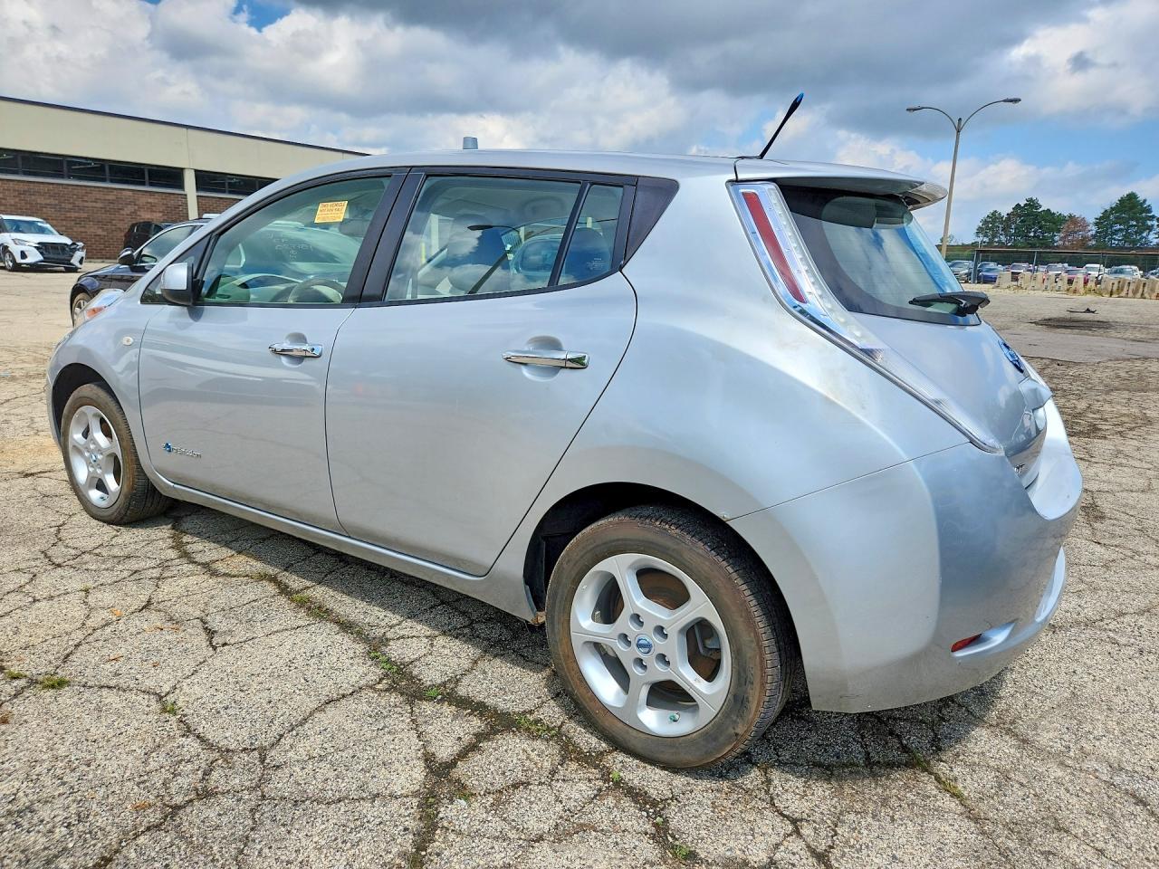 2012 Nissan Leaf Sv - Фото 2
