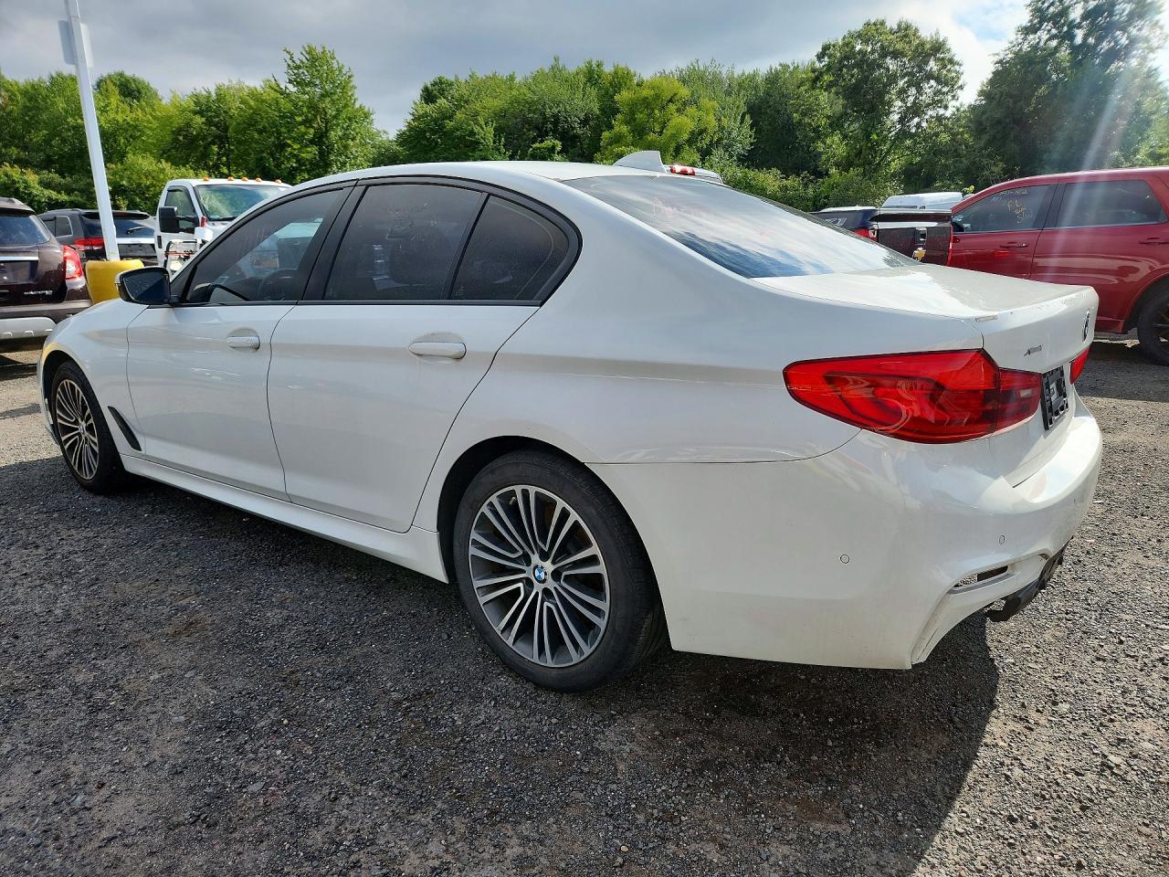 2019 BMW 540 Xi - Image 2
