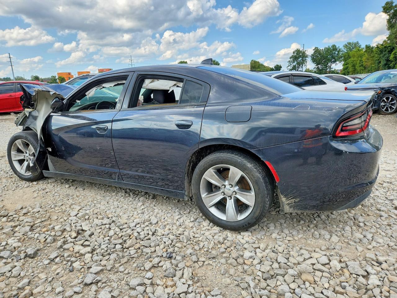 2017 Dodge Charger Sxt - Фото 2
