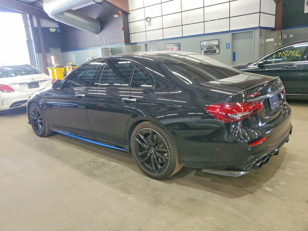 2022 Mercedes-Benz E Amg 53 4Matic - Фото 2