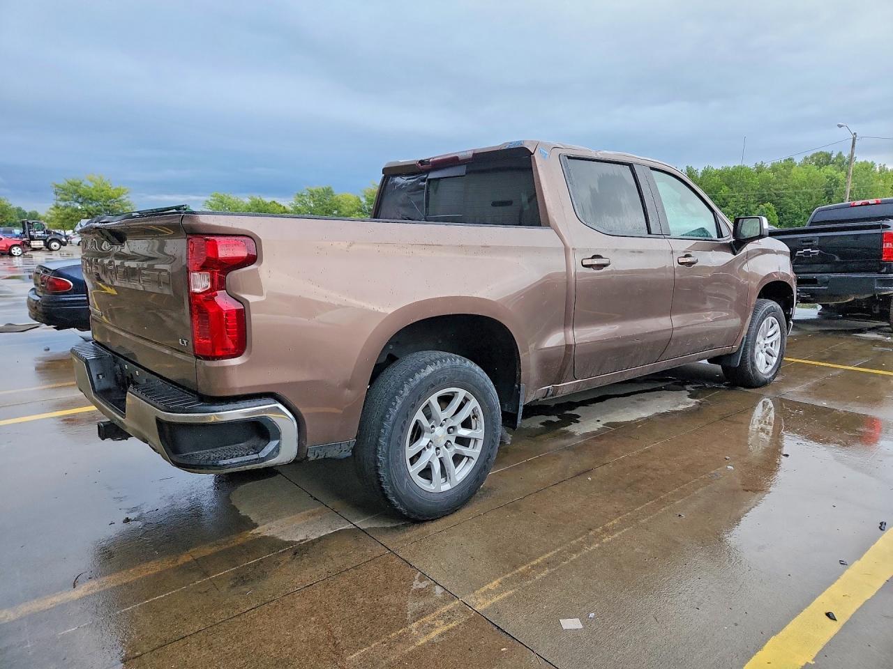 2019 Chevrolet Silverado K1500 Lt - Фото 3