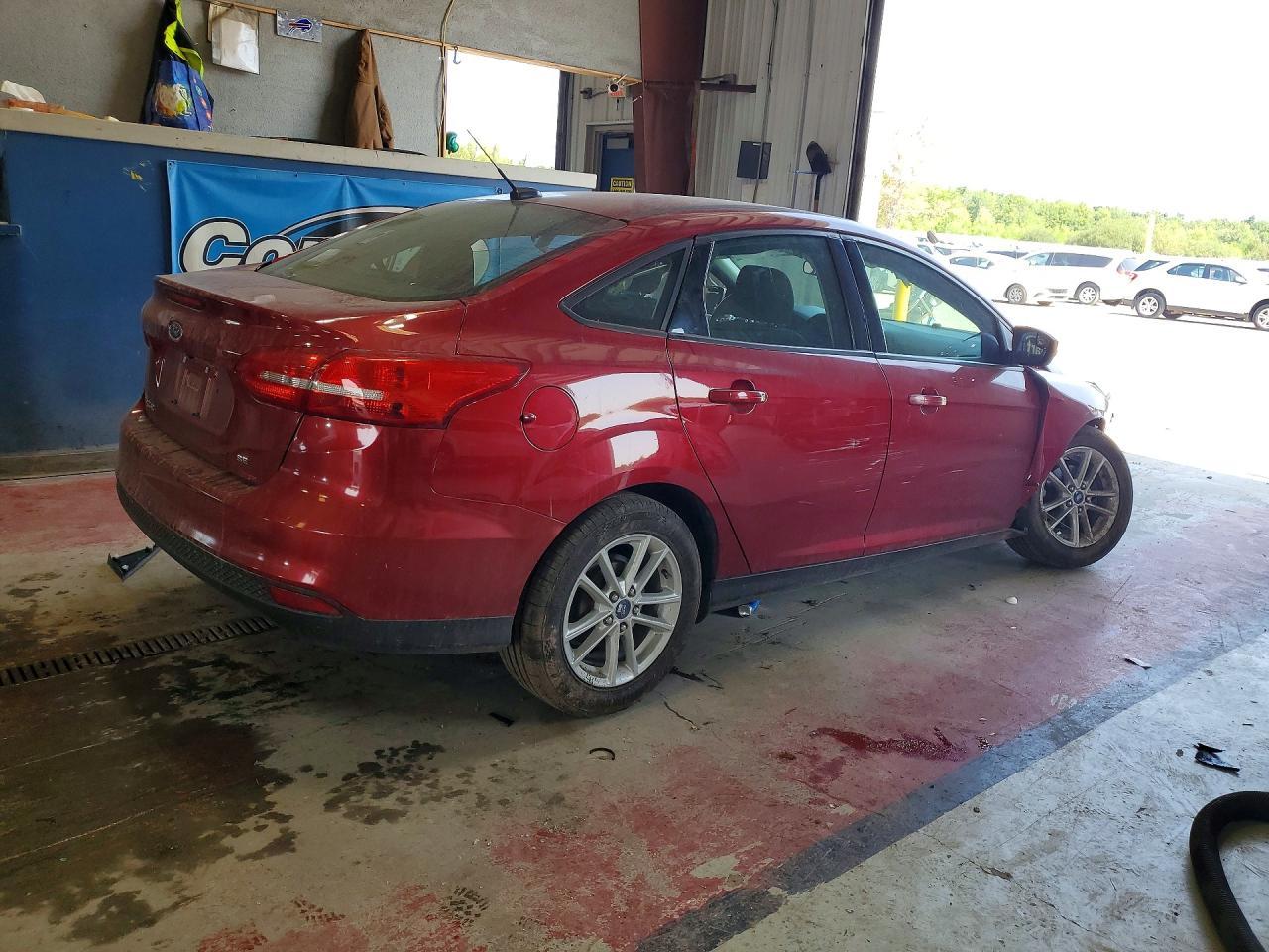 2017 Ford Focus Se - Фото 3