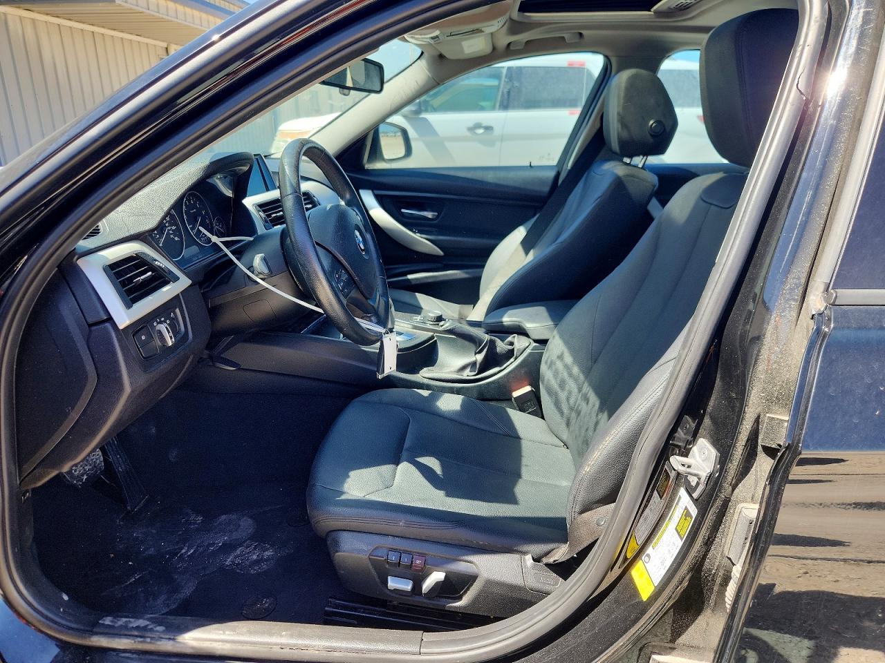 2017 BMW 320 I - Image 7
