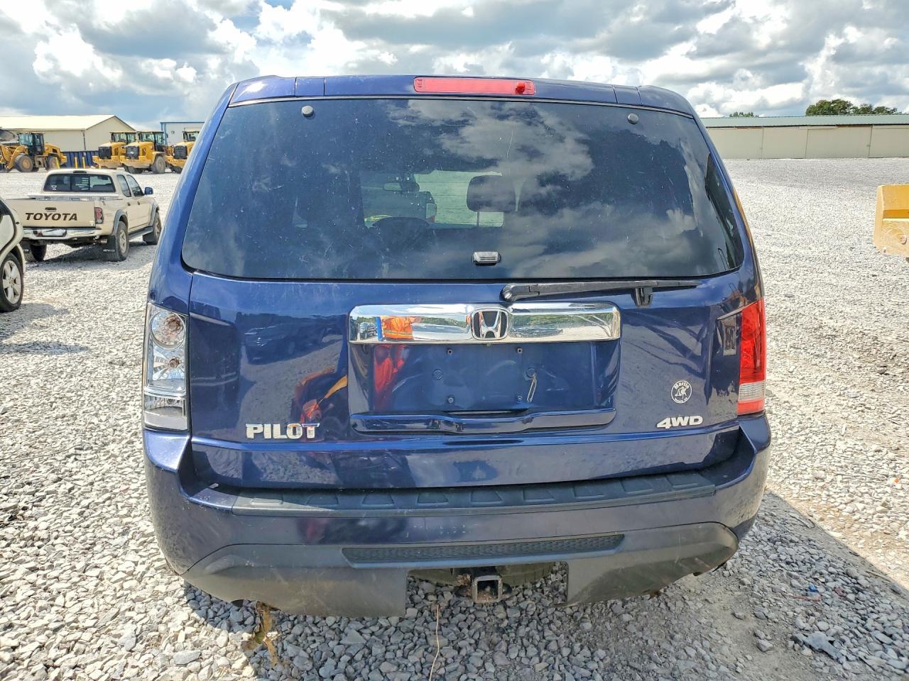 2014 Honda Pilot Lx - Image 6