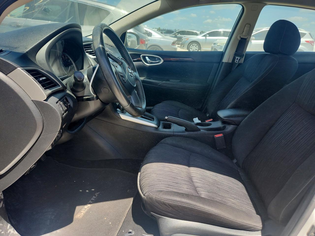 2018 Nissan Sentra Sv - Фото 7