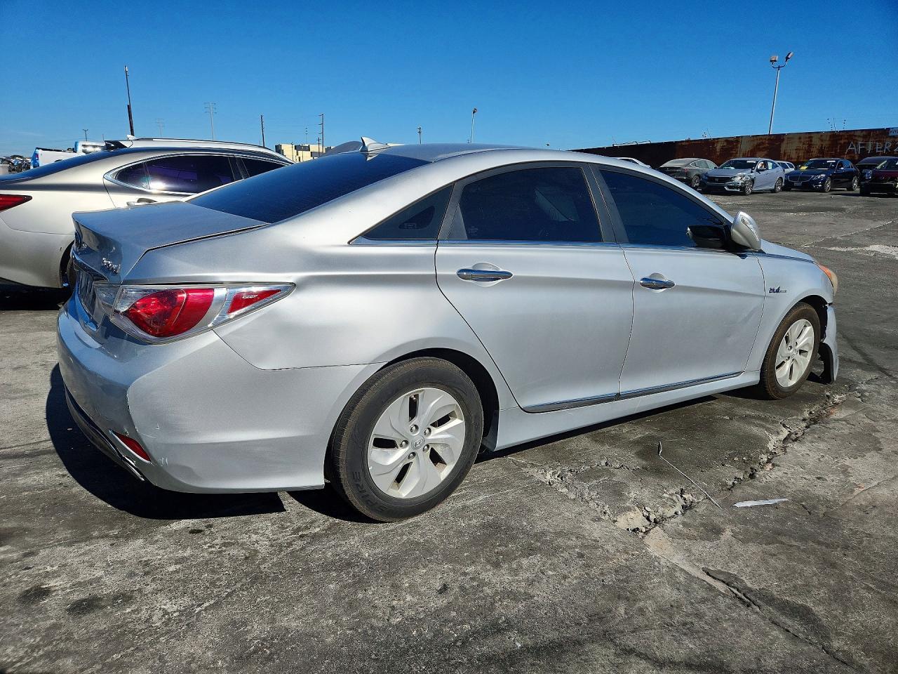2013 Hyundai Sonata Hybrid - Фото 3