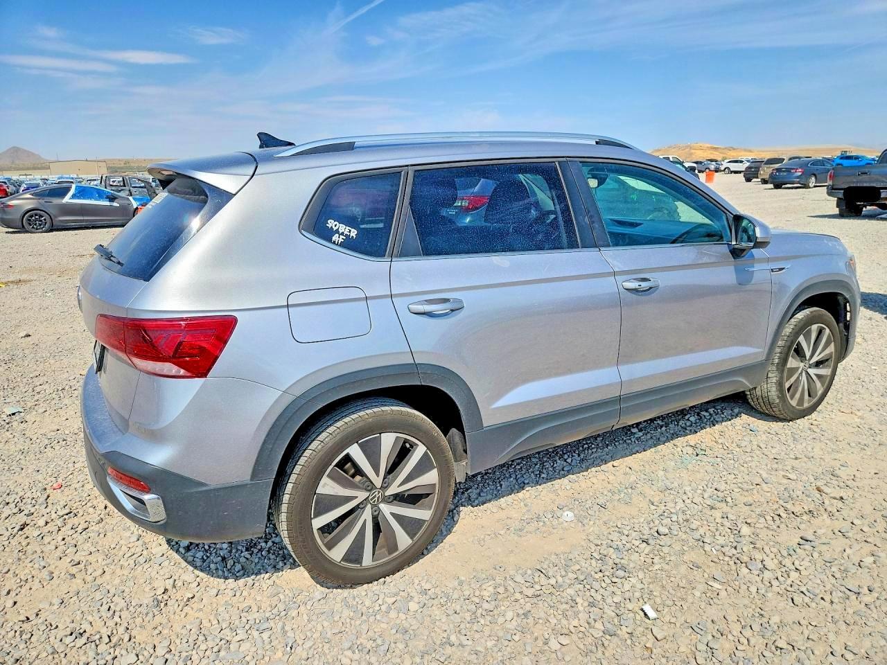 2024 Volkswagen Taos Se - Фото 3