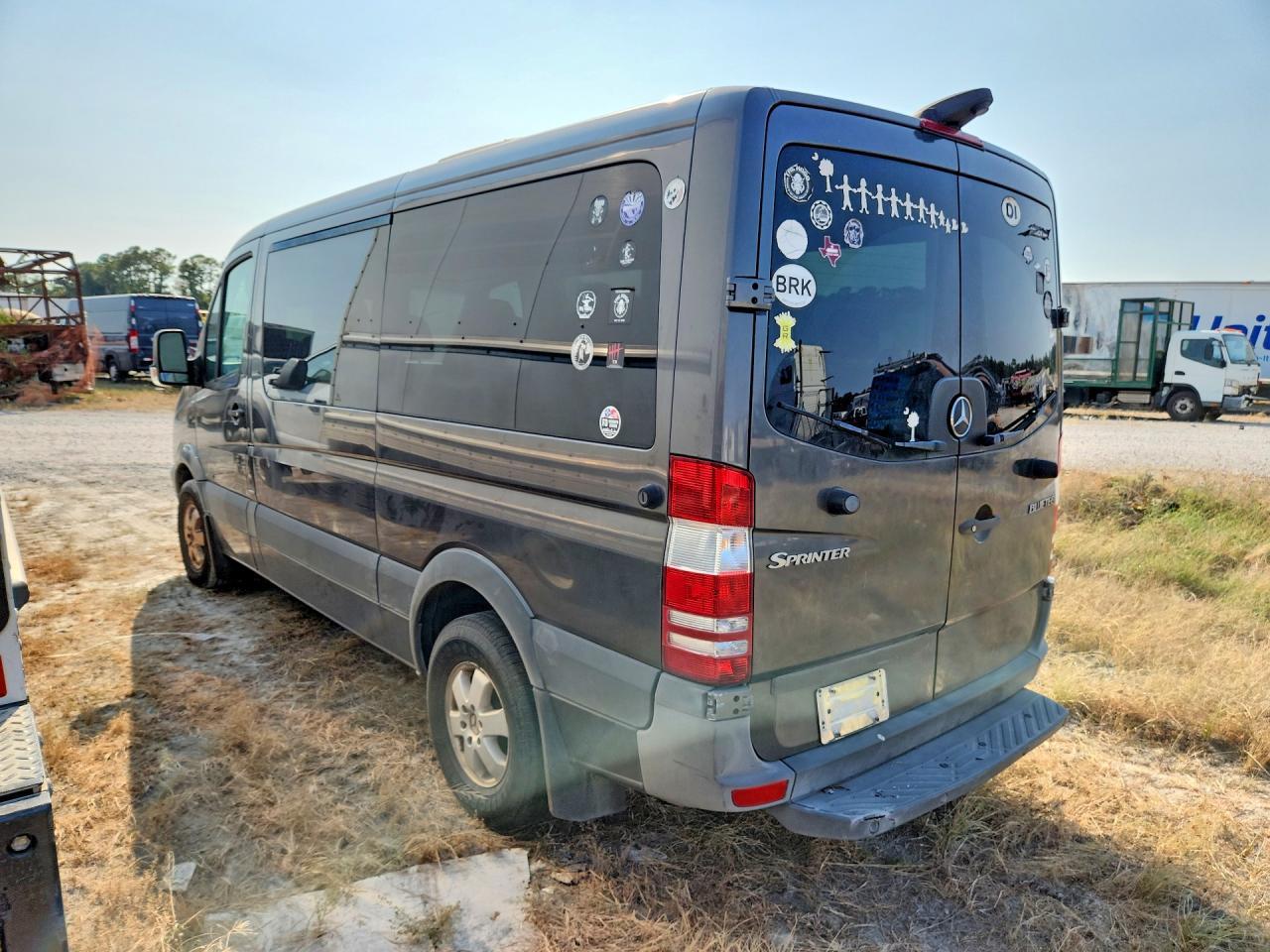 2011 Mercedes-Benz Sprinter - Image 2