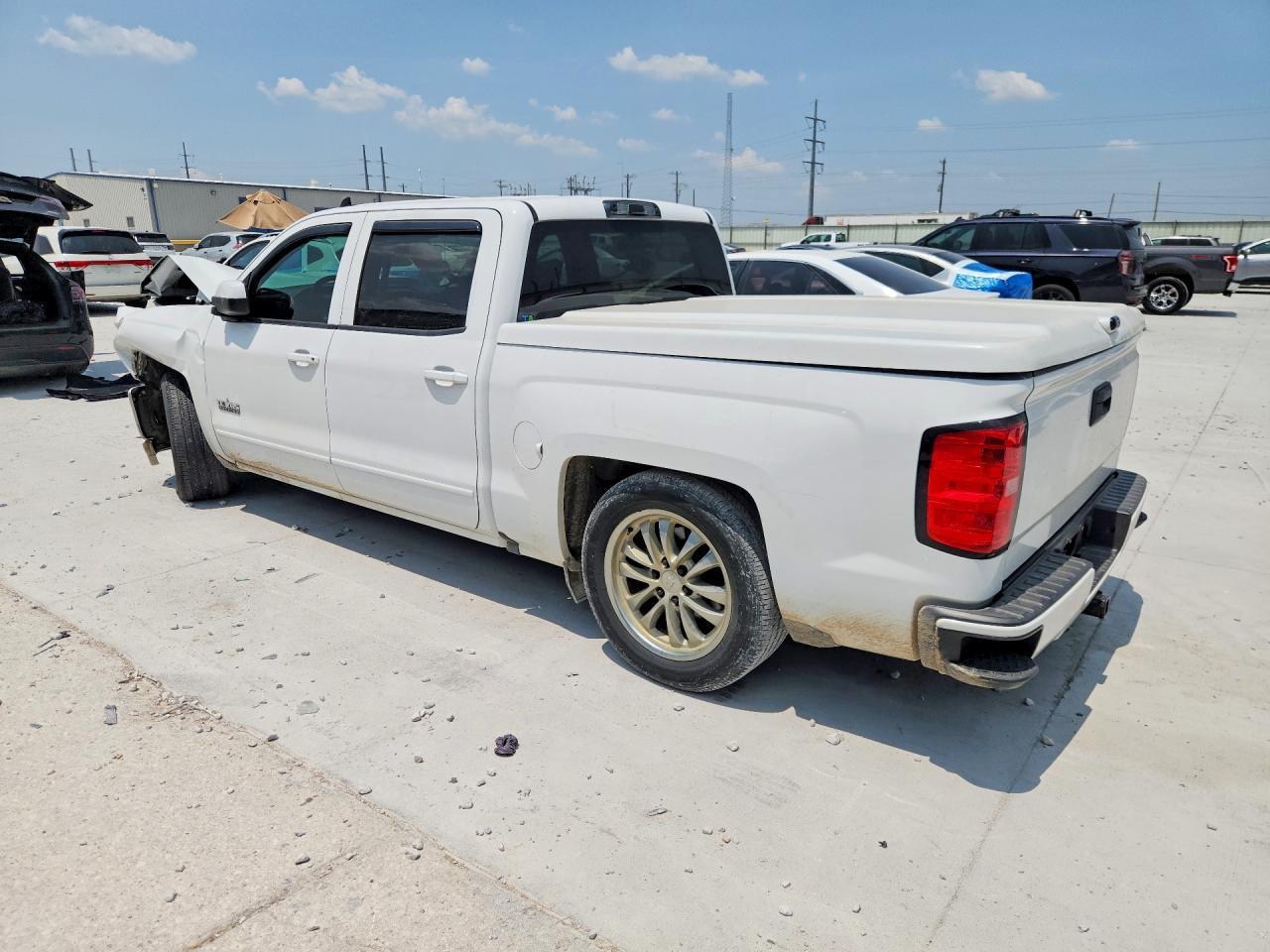 2018 Chevrolet Silverado K1500 Lt - Image 2