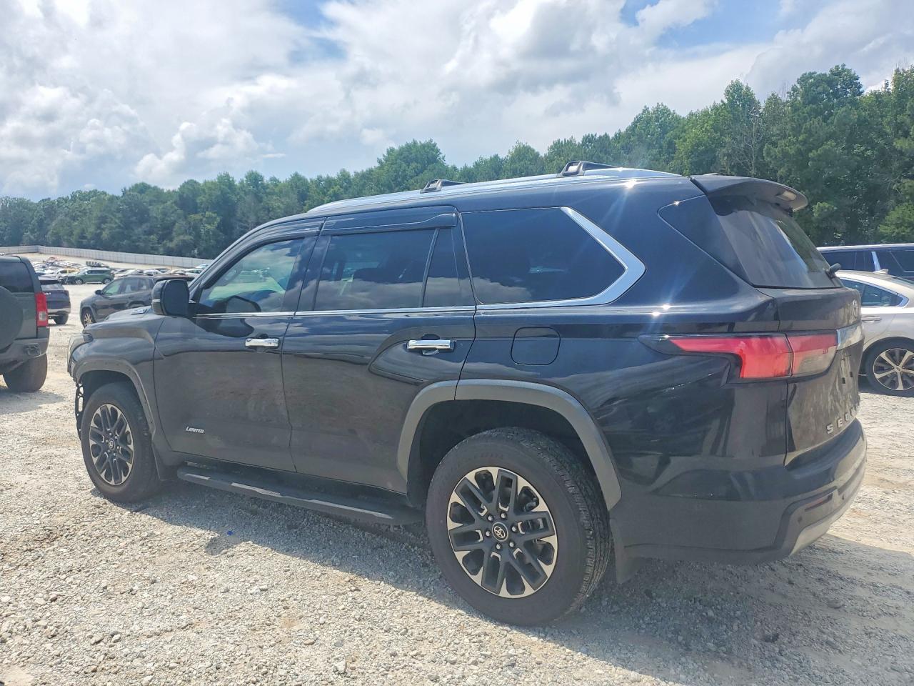 2025 Toyota Sequoia Limited - Фото 2