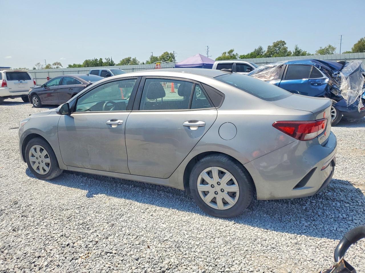 2022 Kia Rio S - Image 2