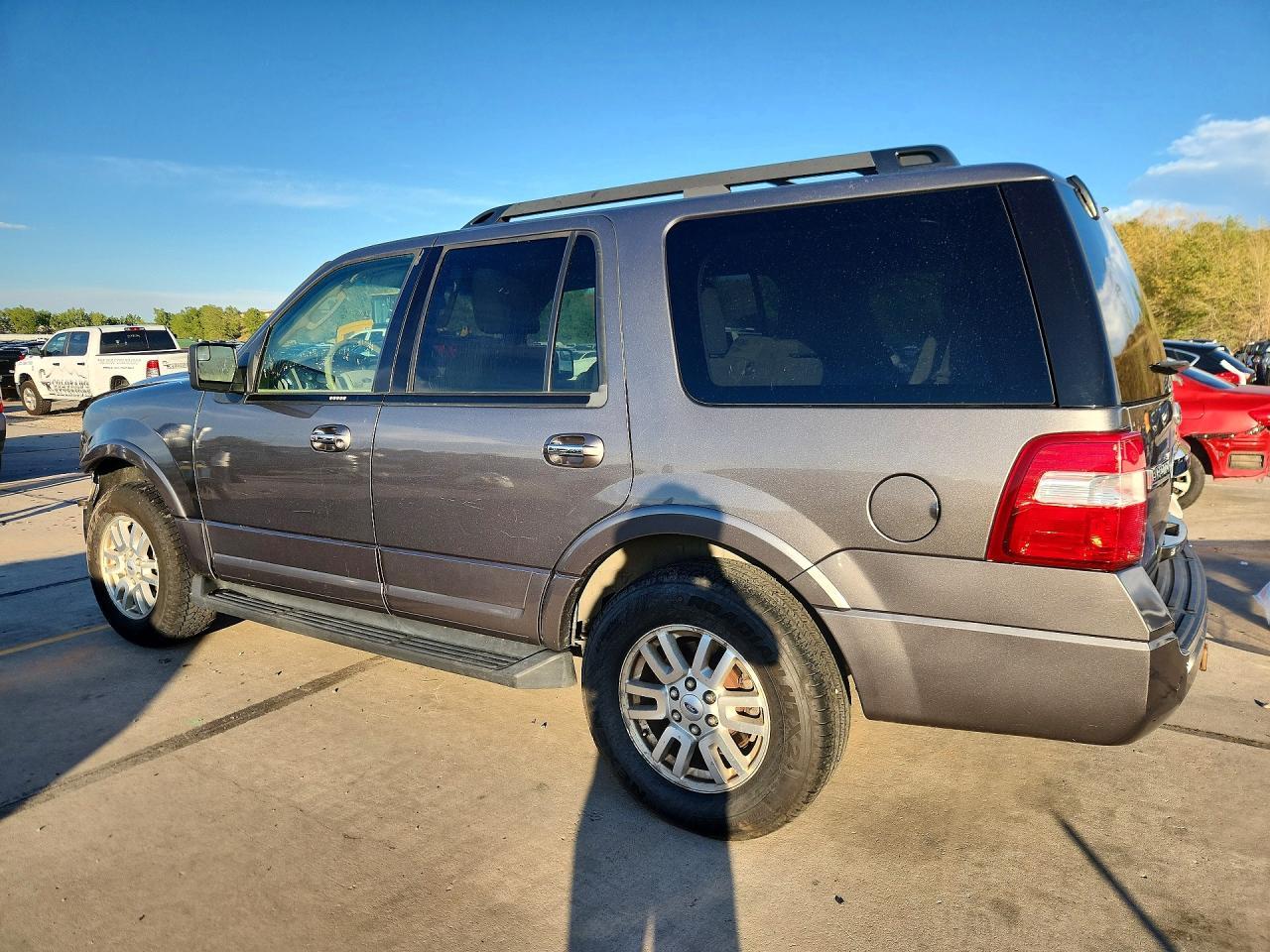 2014 Ford Expedition Xlt - Фото 2