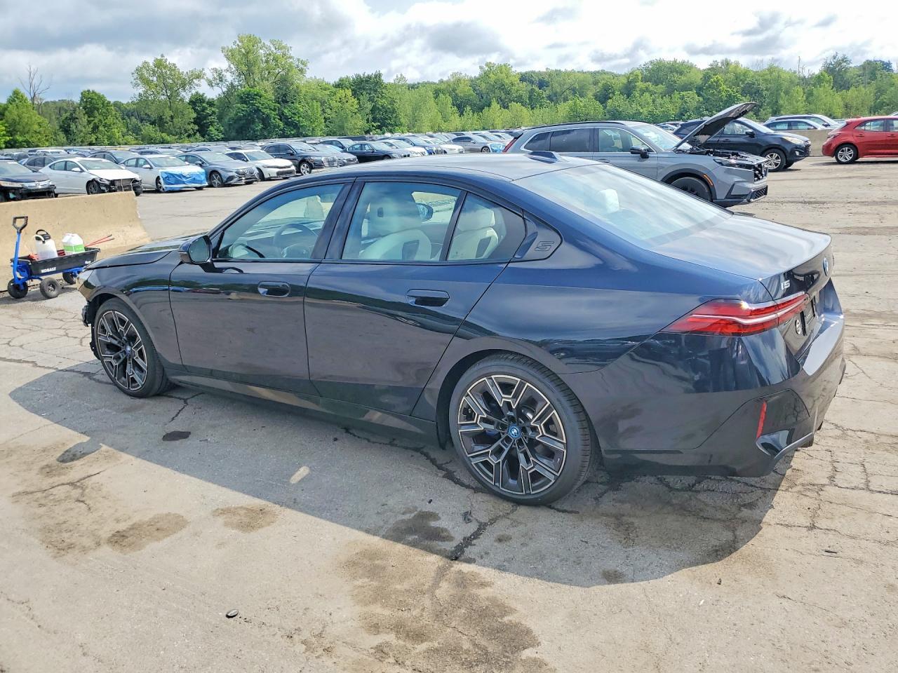 2025 BMW I5 xDrive 40 - Фото 2