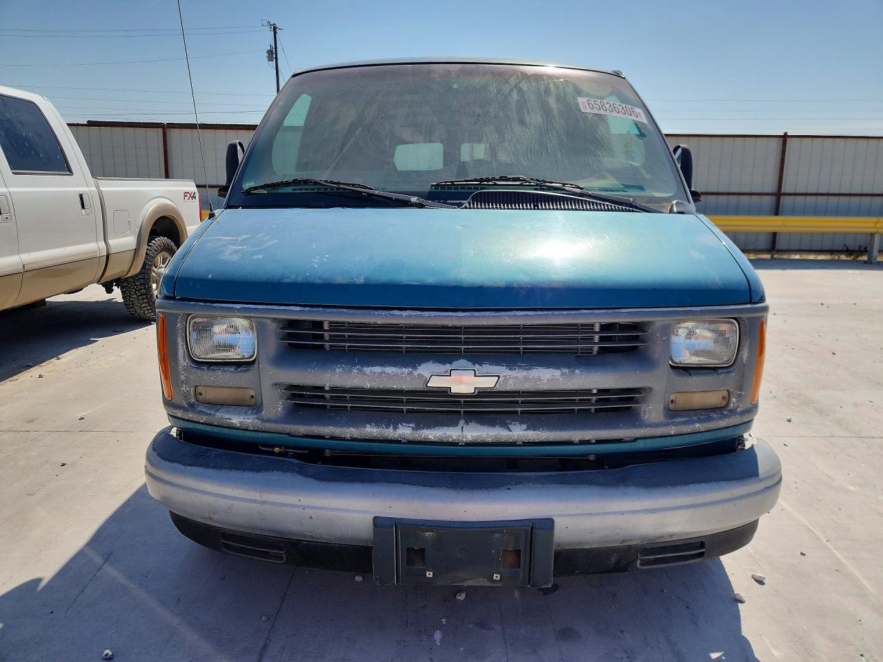 1998 Chevrolet Express G1500 - Image 5
