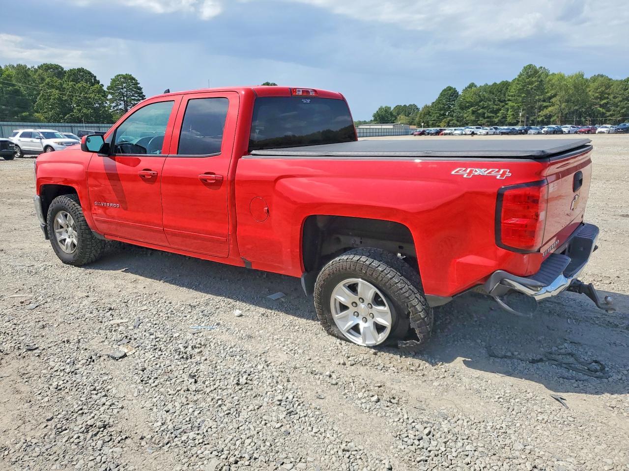 2017 Chevrolet Silverado K1500 Lt - Фото 2