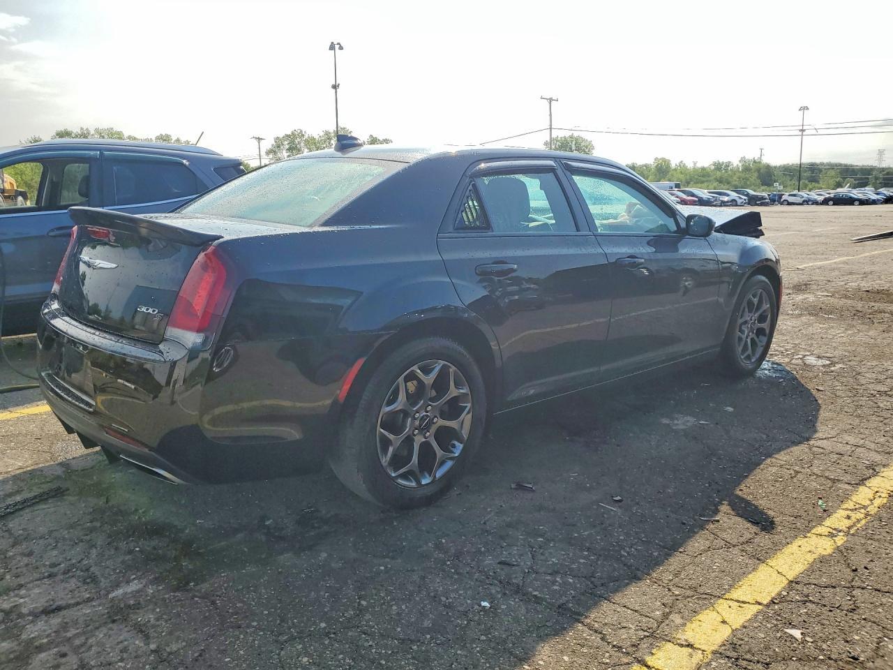2016 Chrysler 300 S - Image 3