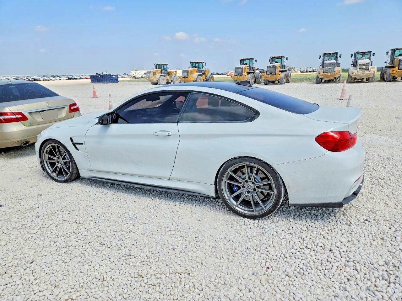 2015 BMW M4 - Фото 2