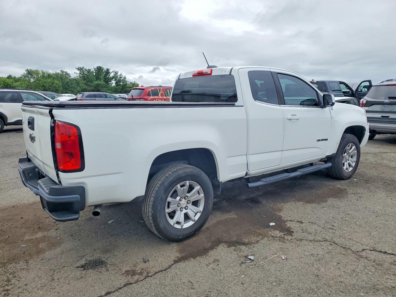 2020 Chevrolet Colorado Lt - Image 3