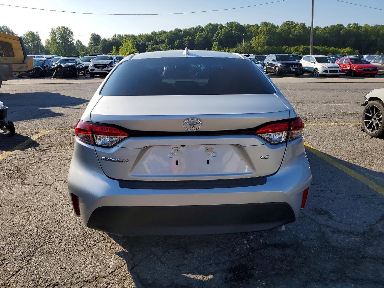 2025 Toyota Corolla Le - Фото 6
