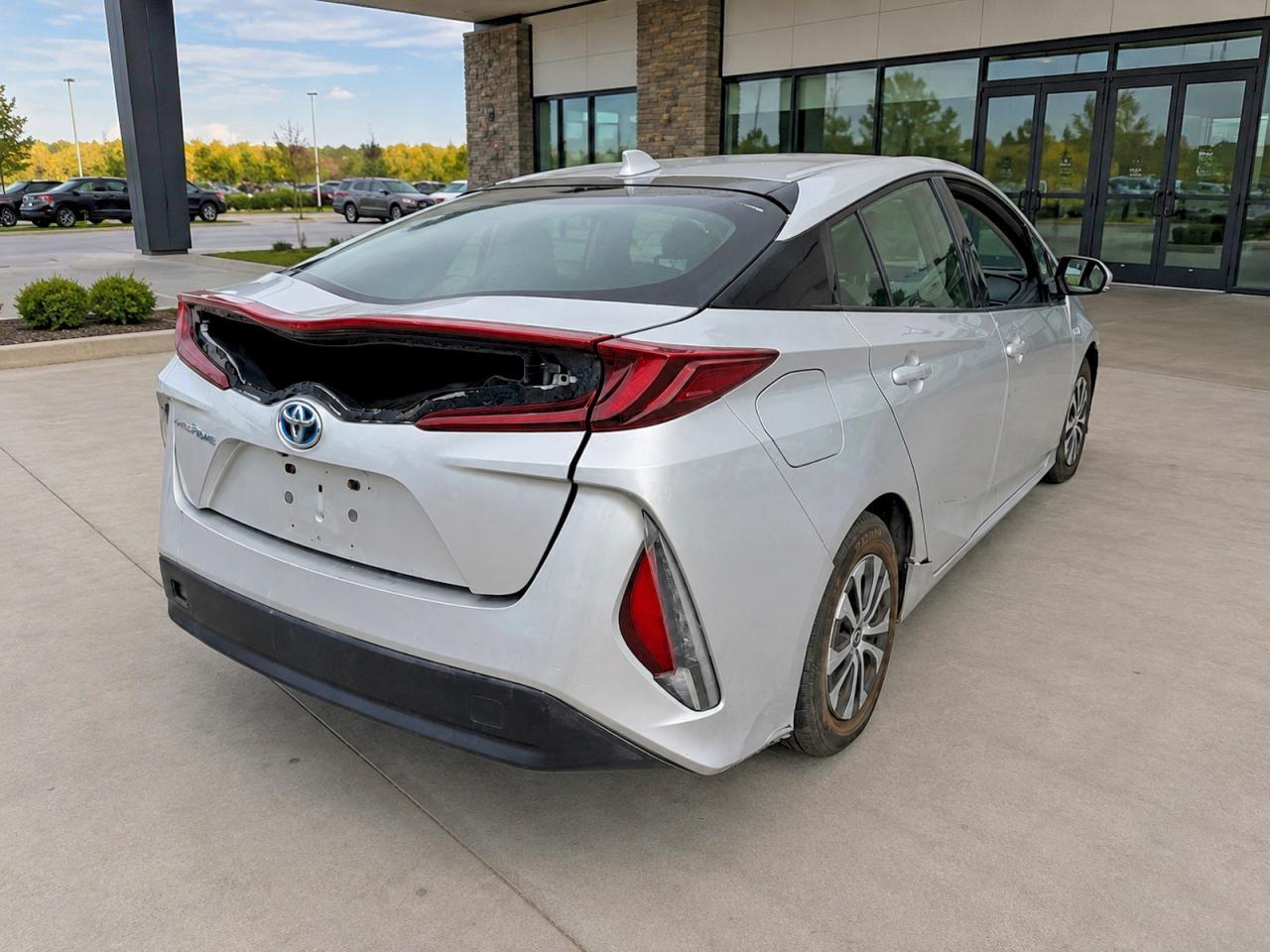 2020 Toyota Prius Prime Le - Фото 3