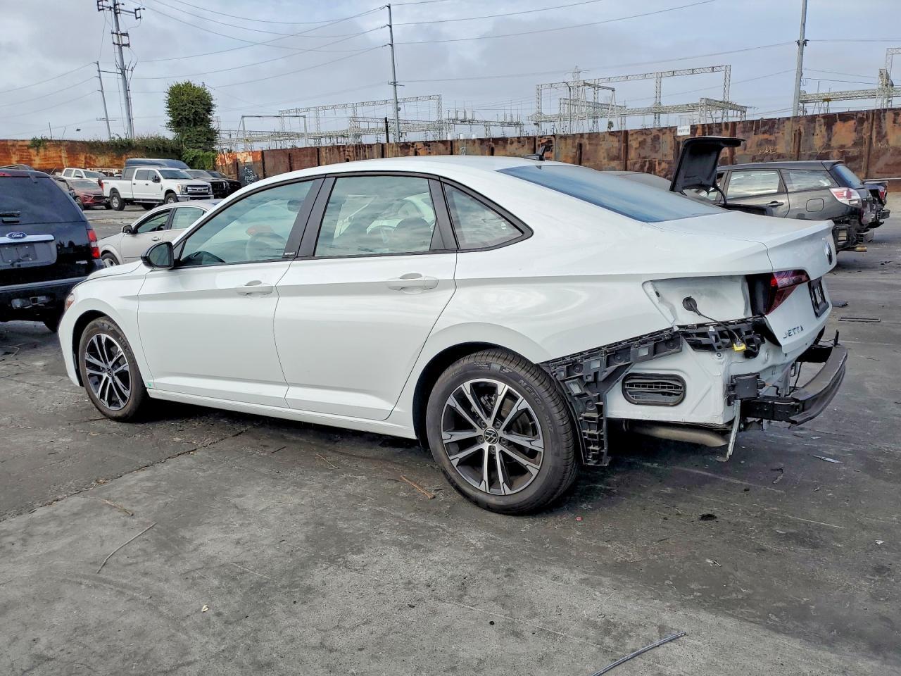2024 Volkswagen Jetta Sport - Фото 2