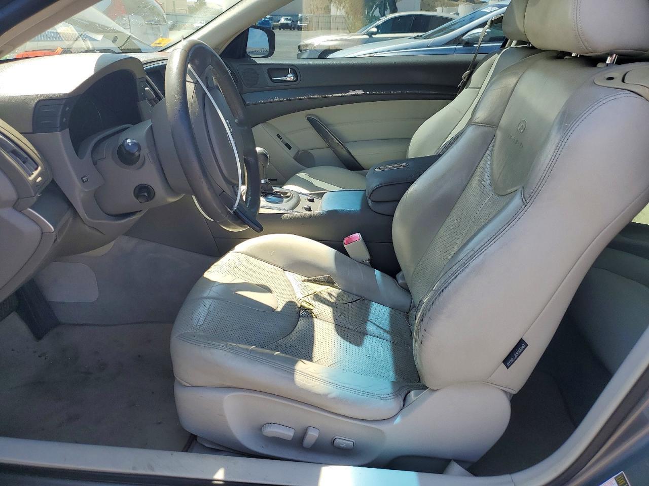 2011 Infiniti G37 Coupe Base - Image 7