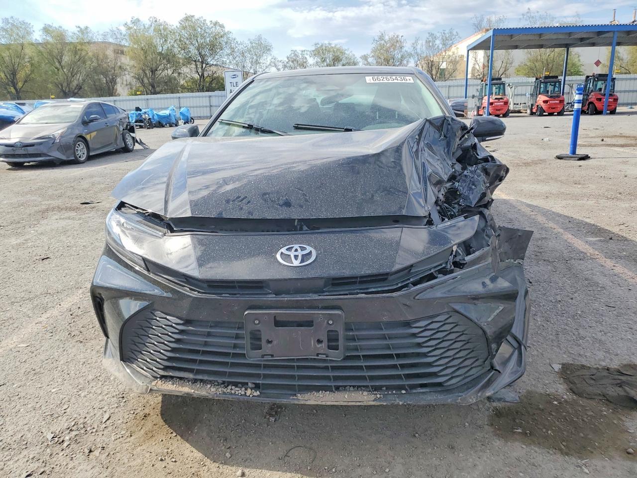 2025 Toyota Camry Le - Image 5