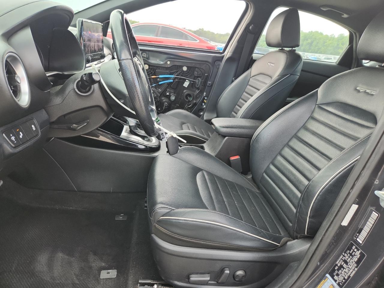 2022 Kia Forte Gt Line - Фото 7