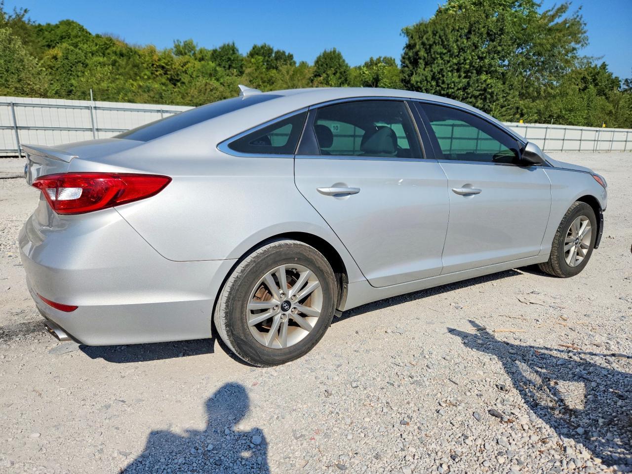 2017 Hyundai Sonata Se - Фото 3