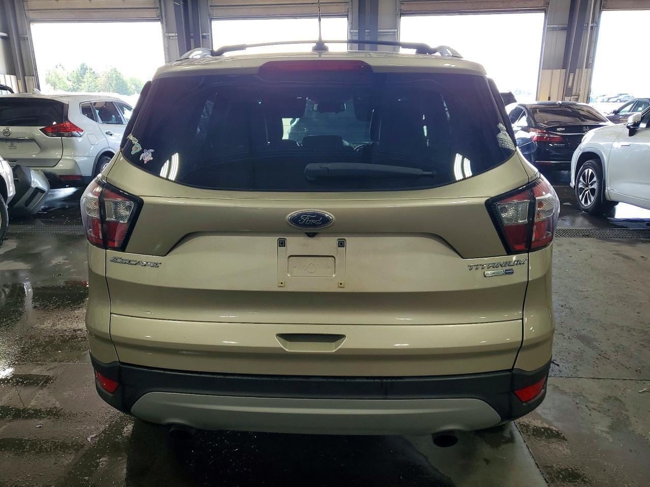 2018 Ford Escape Titanium - Image 6
