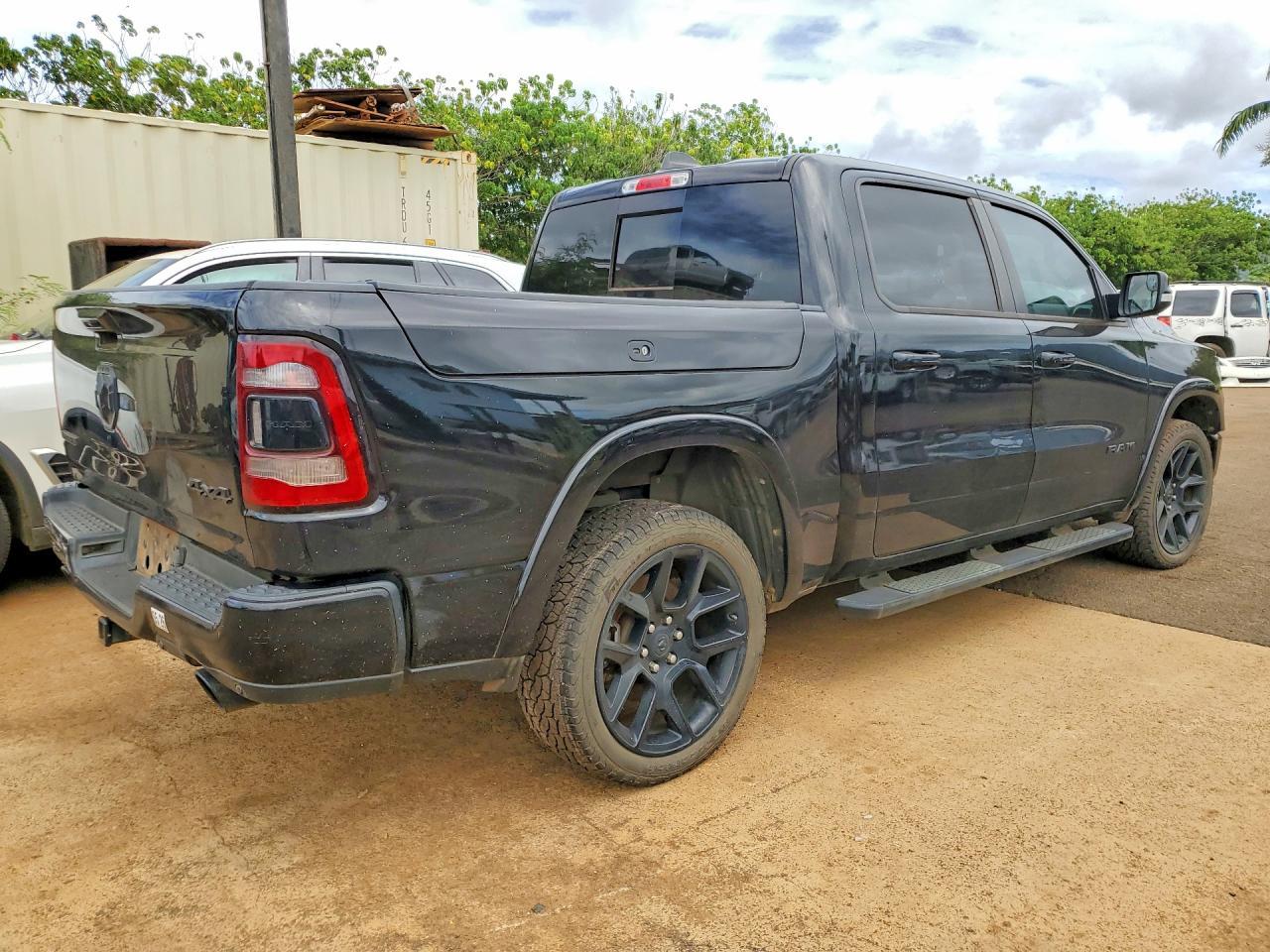 2020 Ram 1500 Laramie - Фото 3